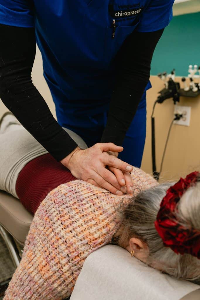 chiropractic thoracic spine adjustment for posture and back pain Tulsa