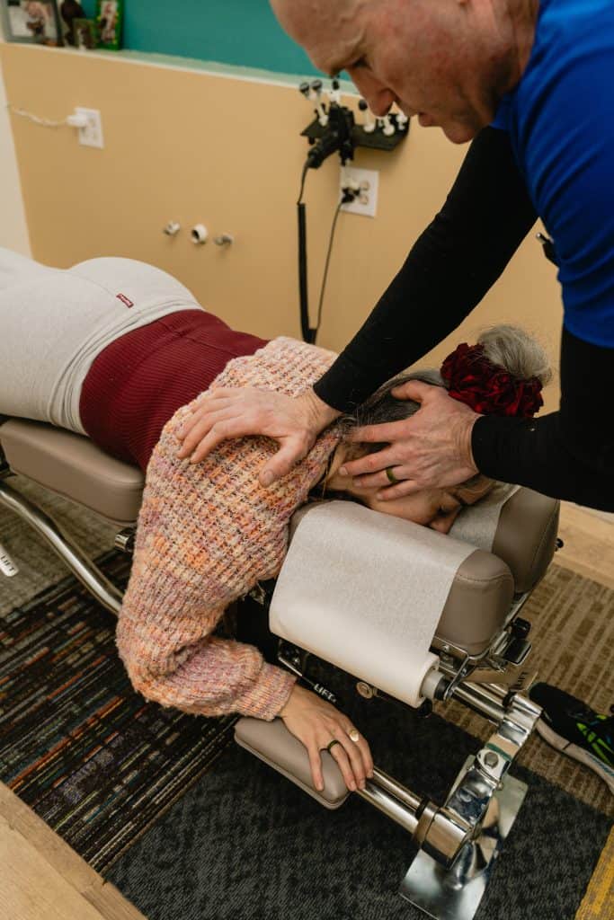 chiropractic care in Tulsa spinal adjustment at Vanguard Chiropractic