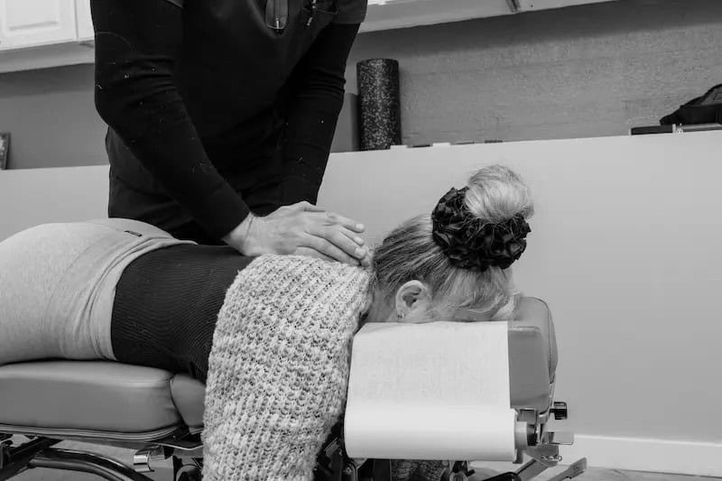 signs your back is about to go out chiropractor in Tulsa at Vanguard Chiropractic