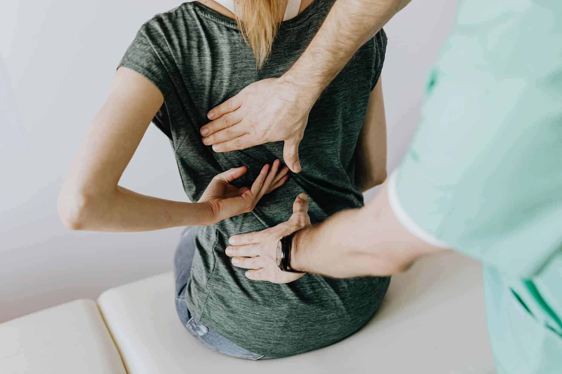 SI Joint Pain or Hip Pain? The one-finger test most people miss